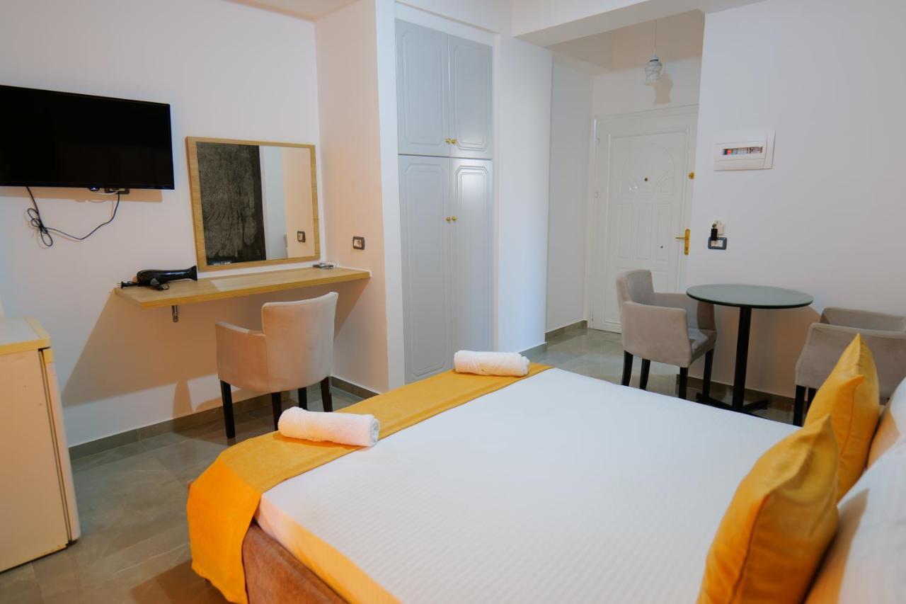 Hotel Adi-Vera Sarande Ngoại thất bức ảnh