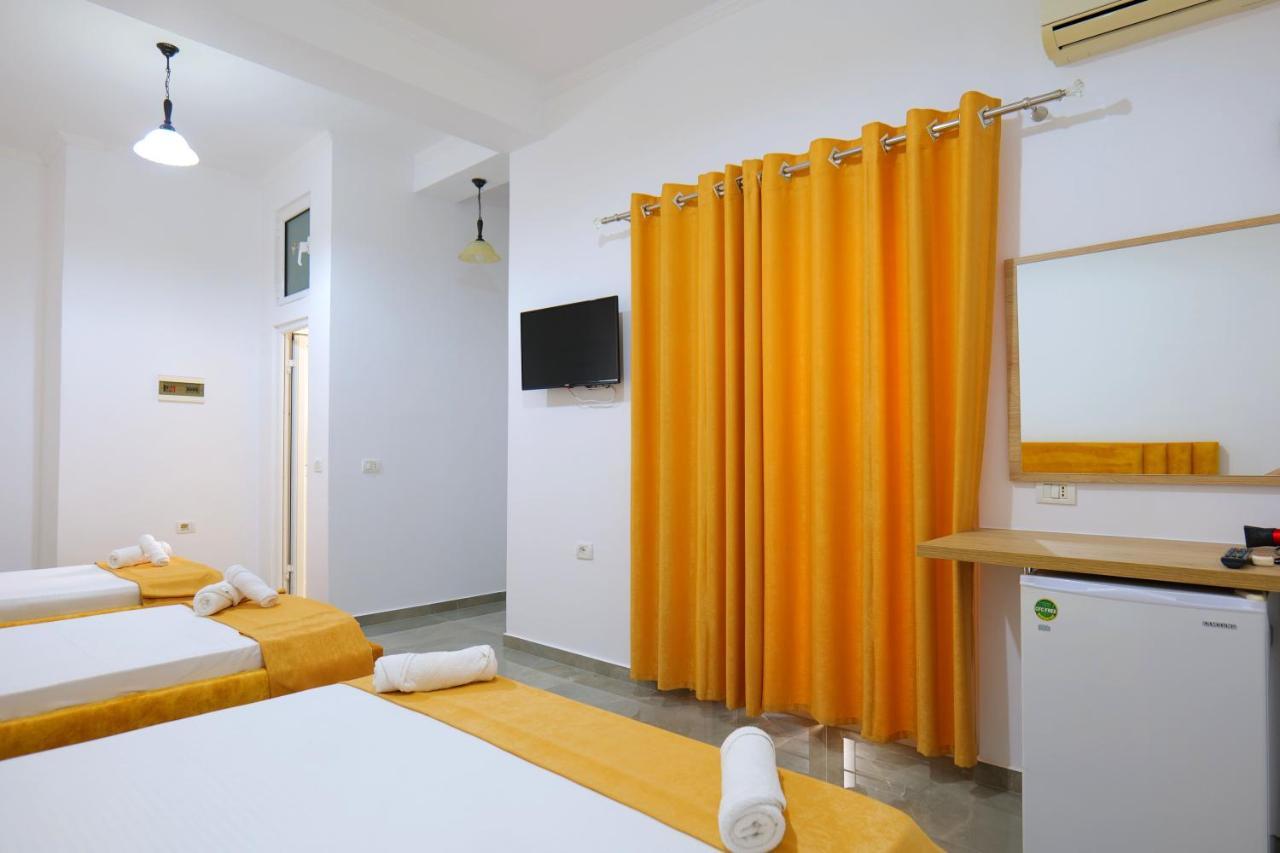 Hotel Adi-Vera Sarande Ngoại thất bức ảnh