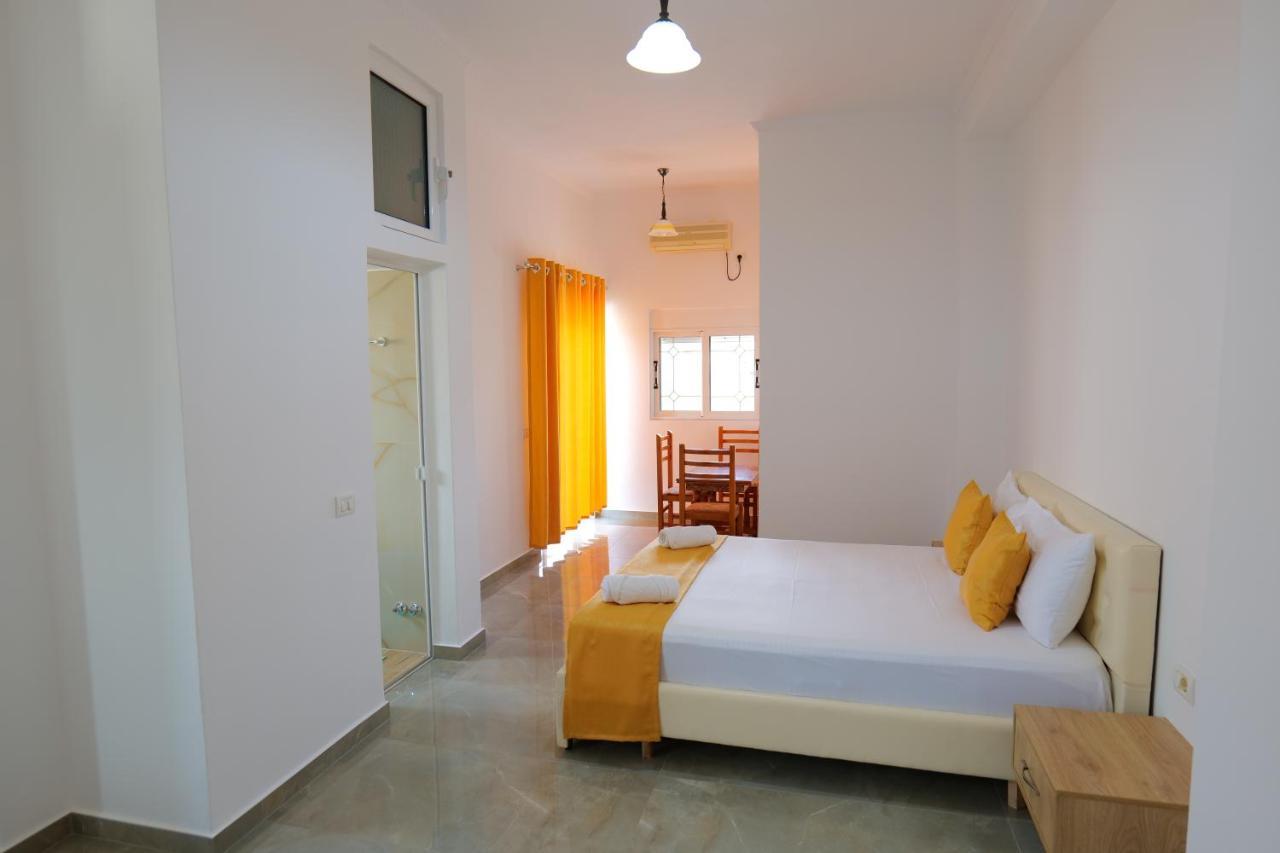 Hotel Adi-Vera Sarande Ngoại thất bức ảnh