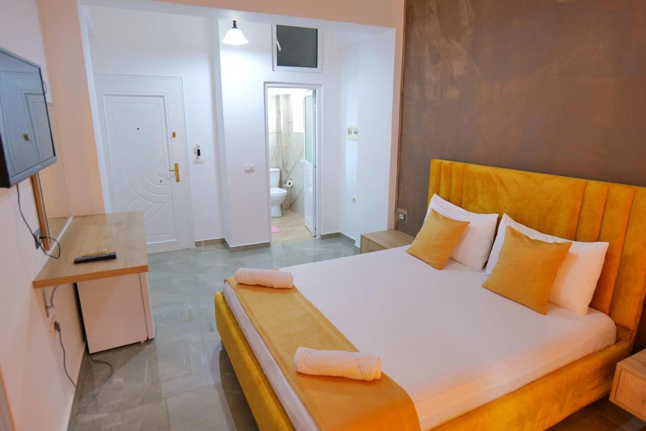 Hotel Adi-Vera Sarande Ngoại thất bức ảnh