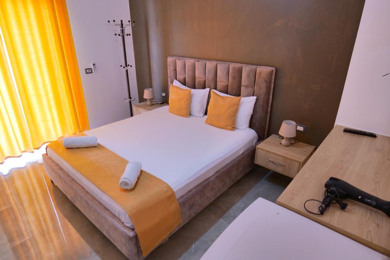Hotel Adi-Vera Sarande Ngoại thất bức ảnh