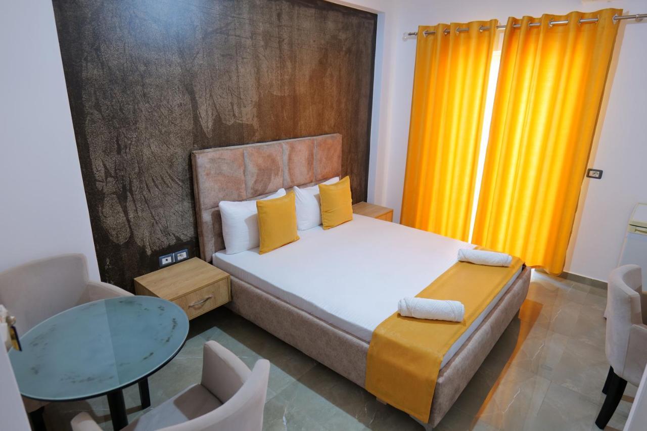 Hotel Adi-Vera Sarande Ngoại thất bức ảnh