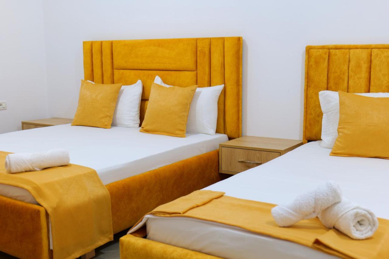 Hotel Adi-Vera Sarande Ngoại thất bức ảnh