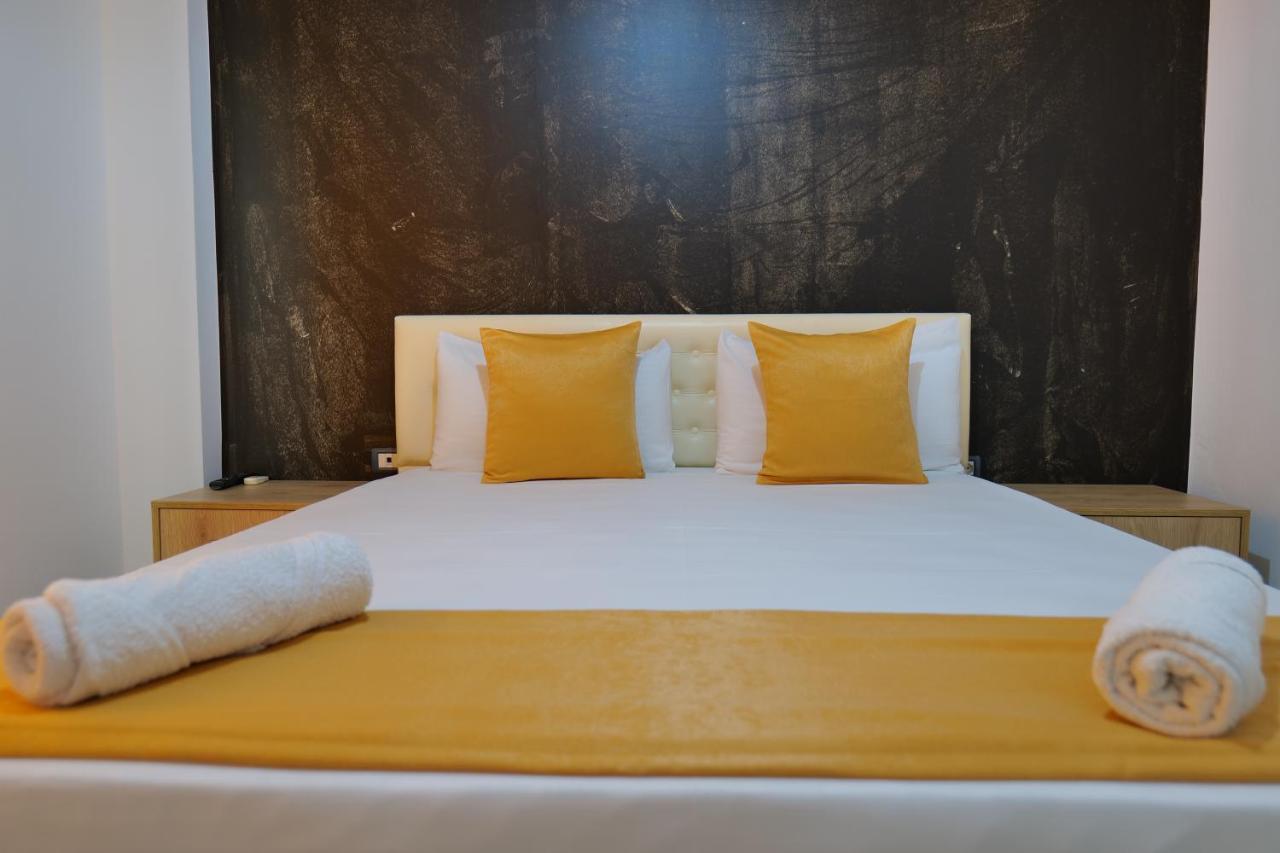 Hotel Adi-Vera Sarande Ngoại thất bức ảnh